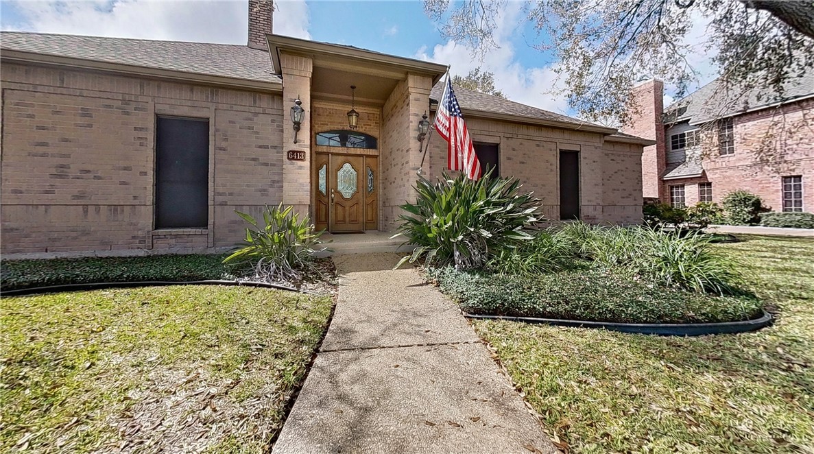 6413 Haubourdin Property Photo 1