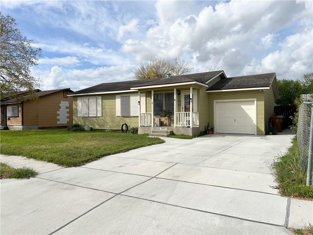 4945 Dodd Dr Property Photo 1