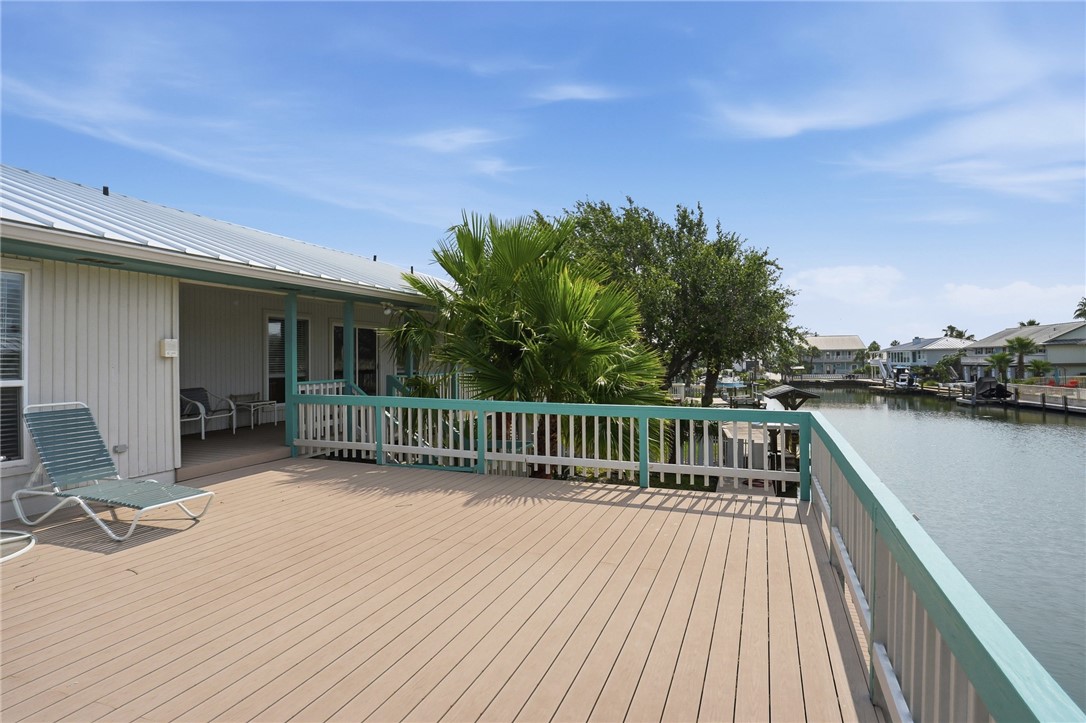 10 Catalina Dr Property Photo 26