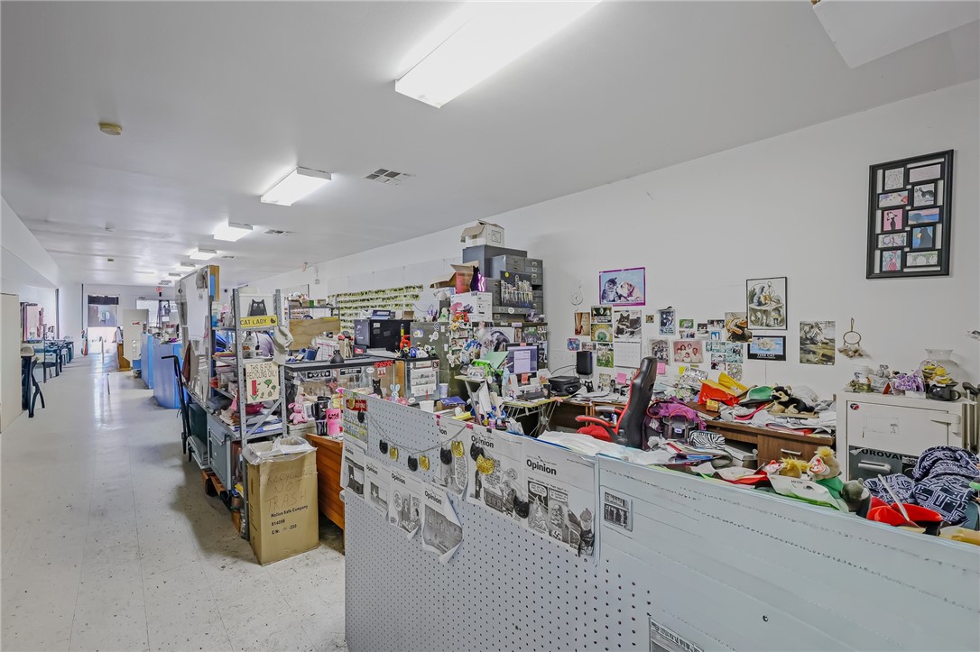 2621 Ayers St Property Photo 16
