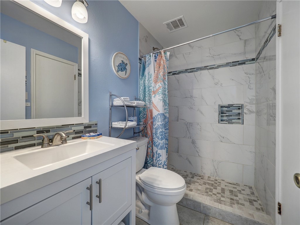 220 W Avenue F 1b Property Photo 20