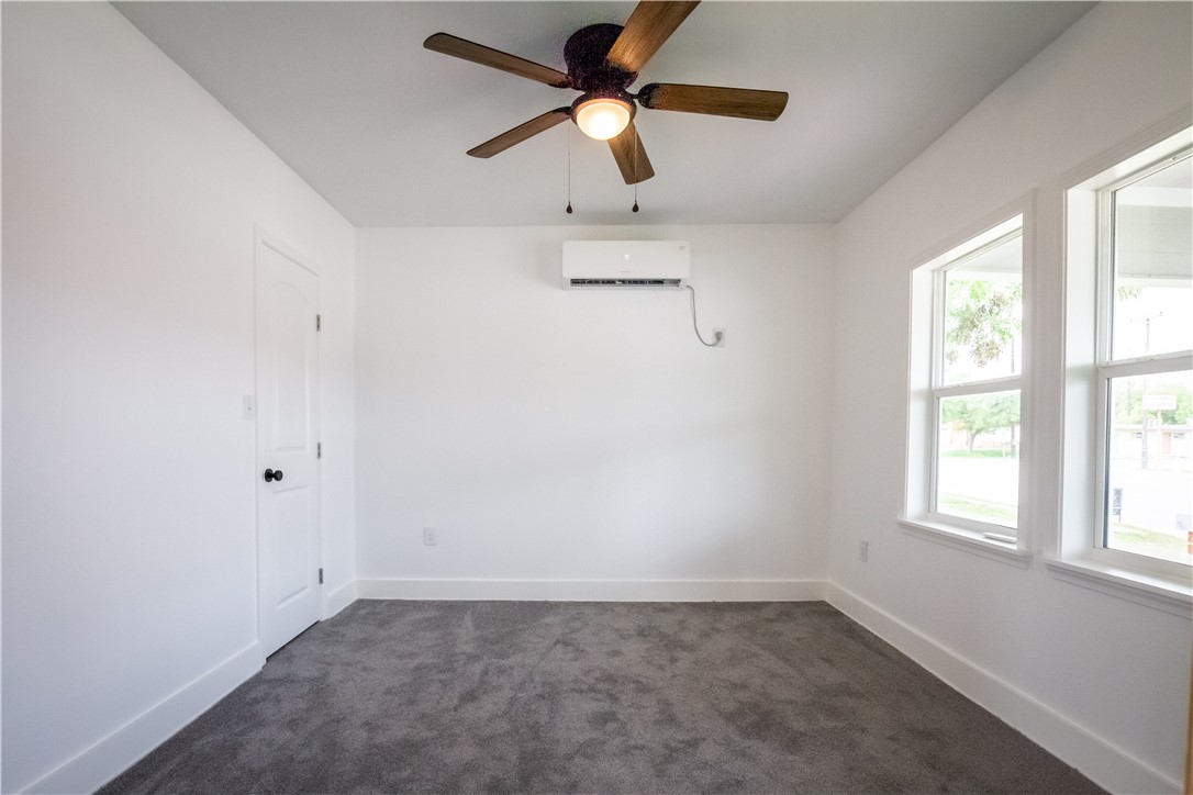 413 South San Patricio Property Photo 7
