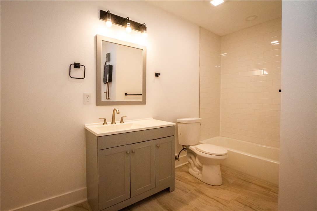 413 South San Patricio Property Photo 11