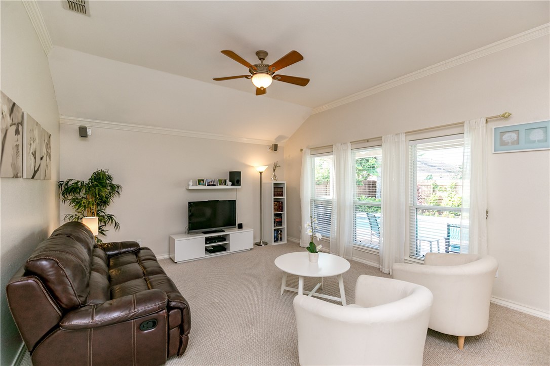 7005 Madiera Dr Property Photo 10