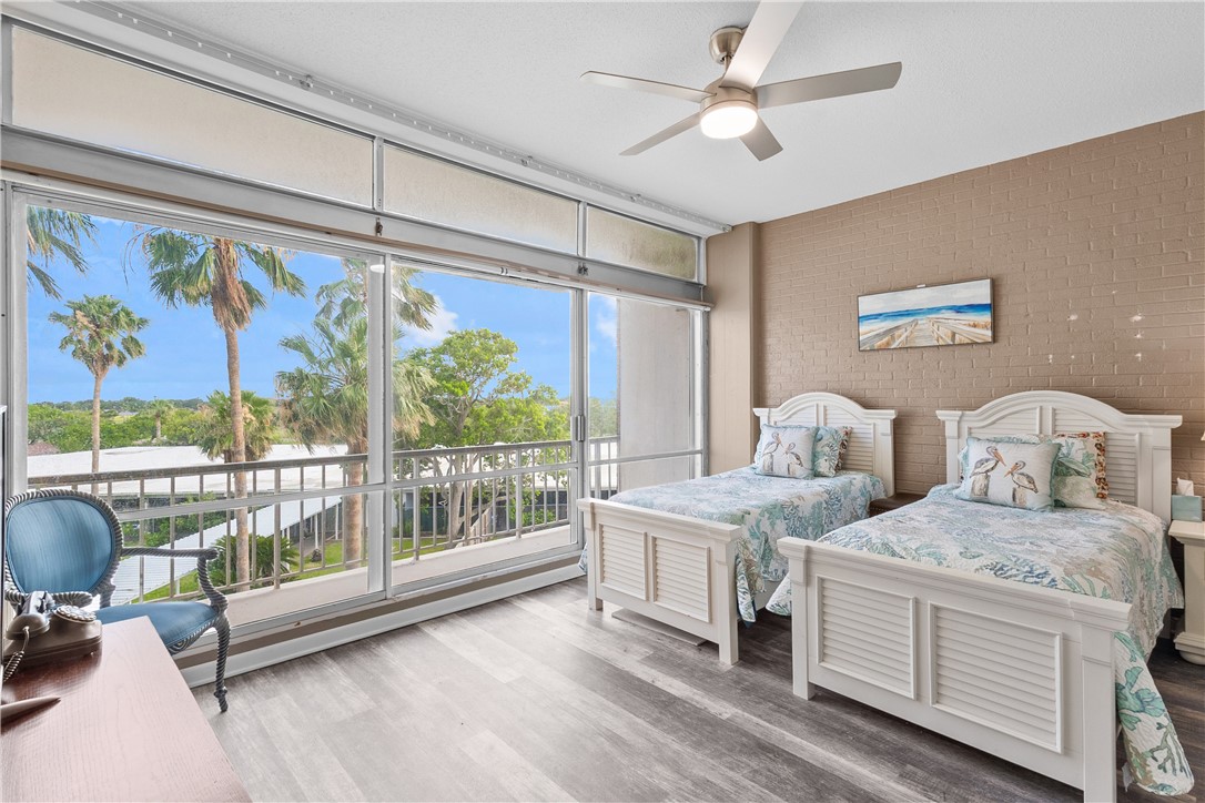 4600 Ocean Dr 307 Property Photo 13