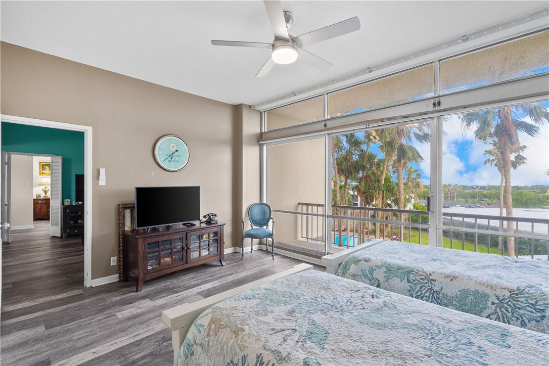 4600 Ocean Dr 307 Property Photo 14