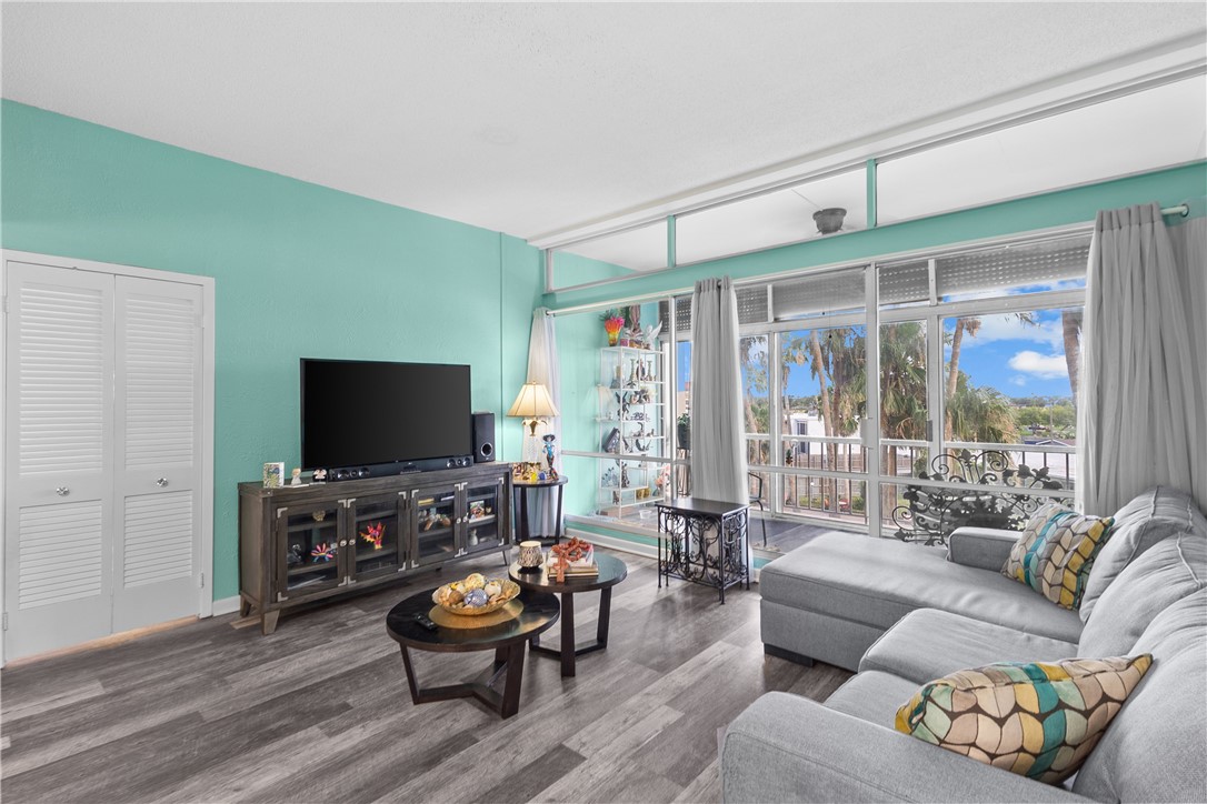 4600 Ocean Dr 307 Property Photo 17