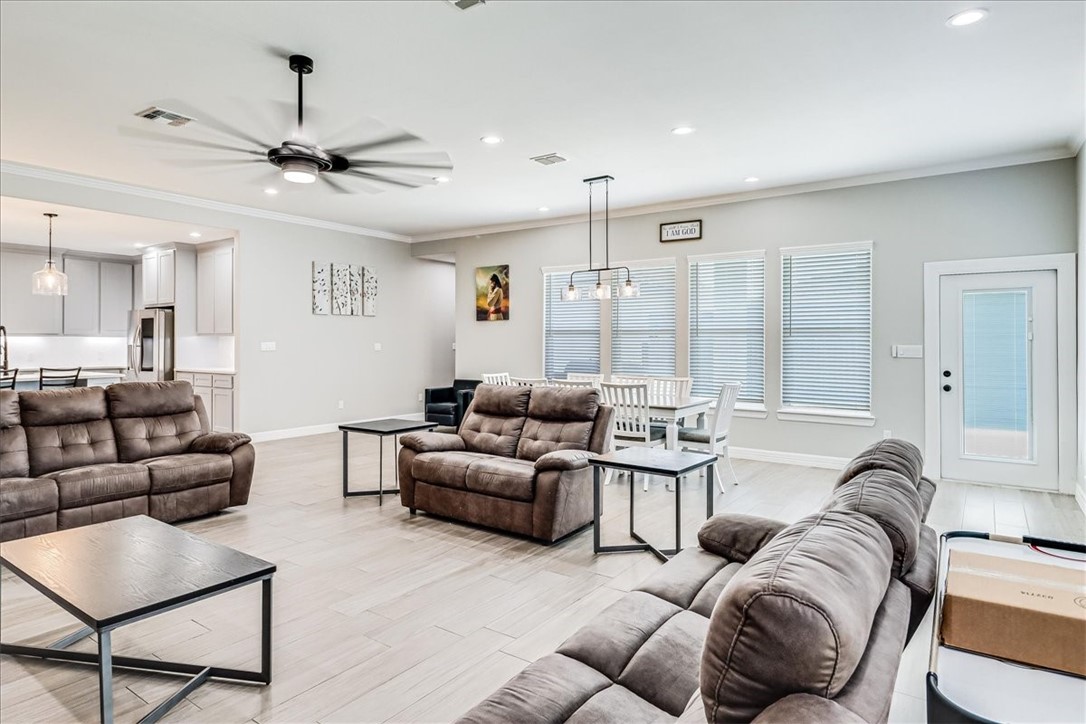 4102 Fold Lane Property Photo 10