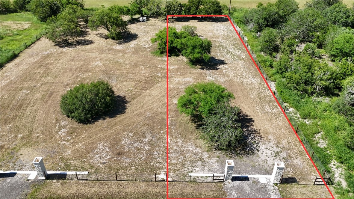 715 Ocanas Dr Property Photo 5