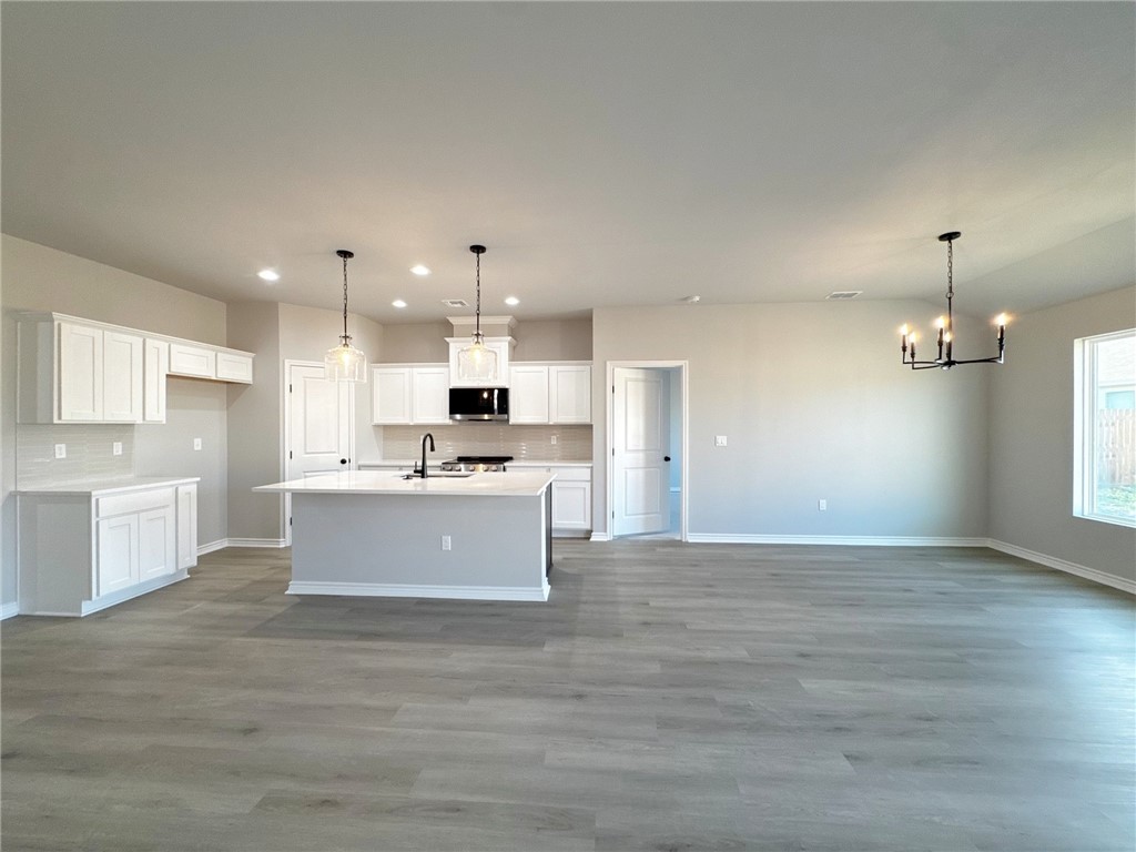 9121 Neena Dr Property Photo 8
