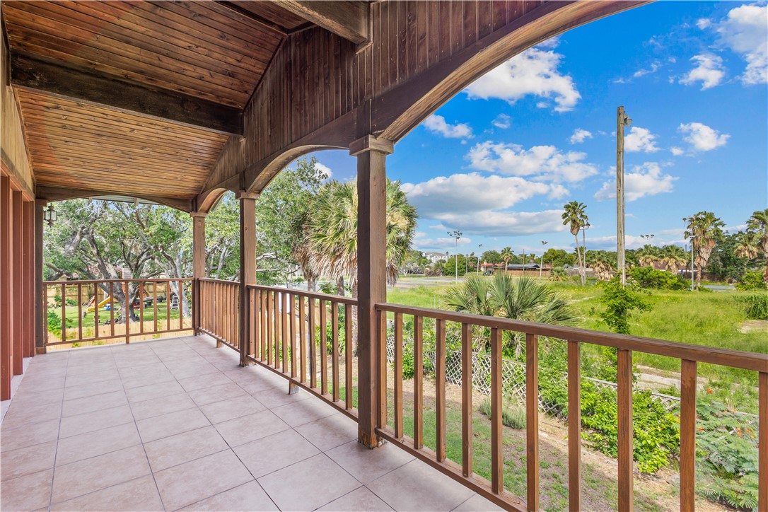 1010 Karnak Dr Property Photo 19