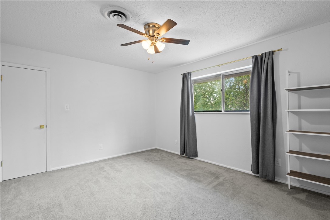 1010 Karnak Dr Property Photo 26