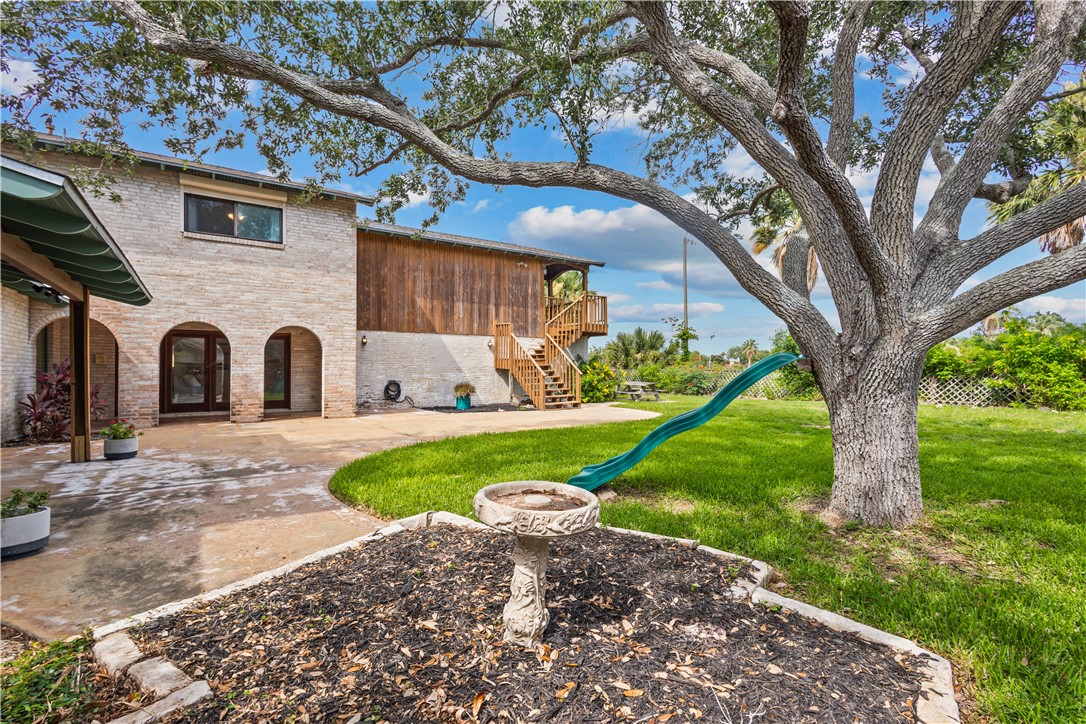 1010 Karnak Dr Property Photo 31
