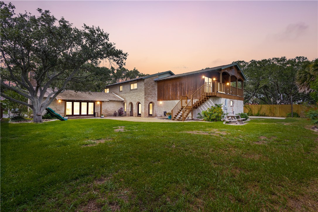 1010 Karnak Dr Property Photo 32