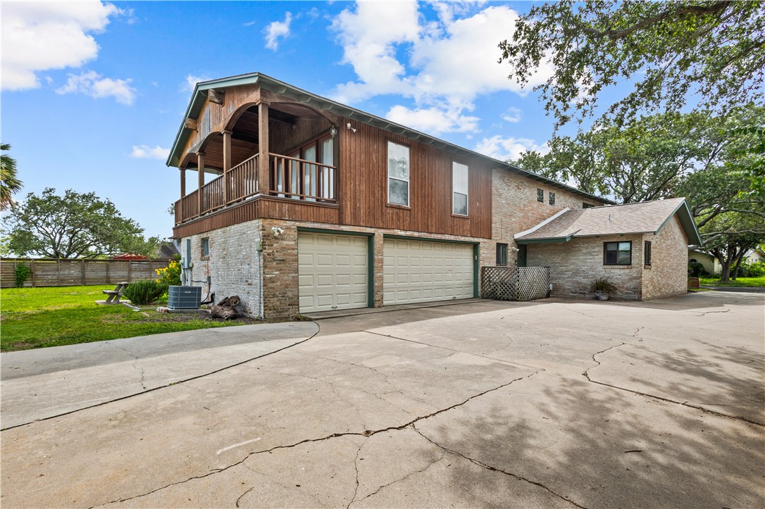 1010 Karnak Dr Property Photo 33
