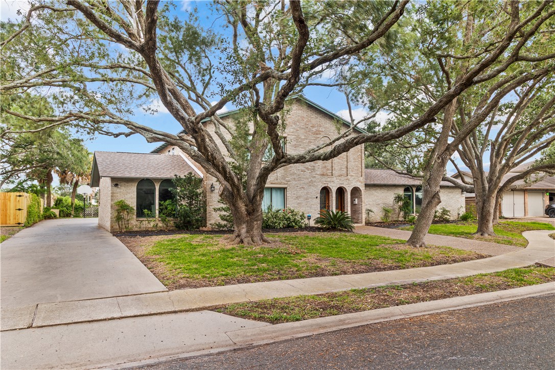 1010 Karnak Dr Property Photo 34