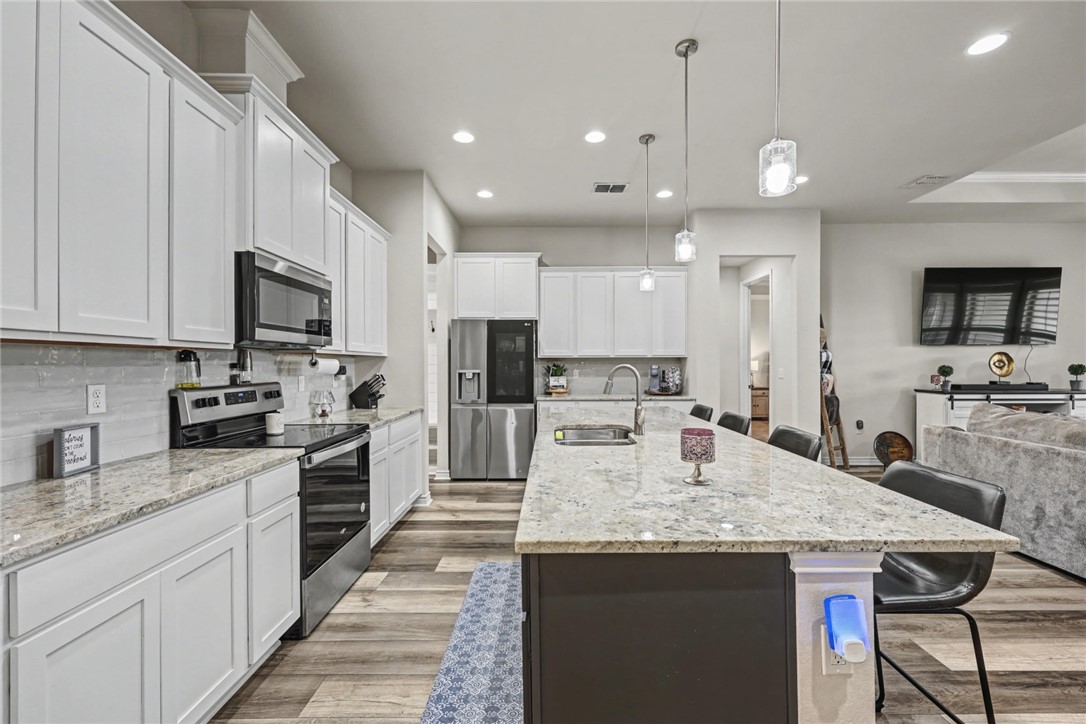 7934 Krypton Dr Property Photo 12