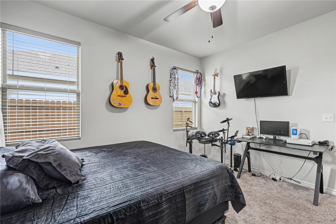 7934 Krypton Dr Property Photo 33