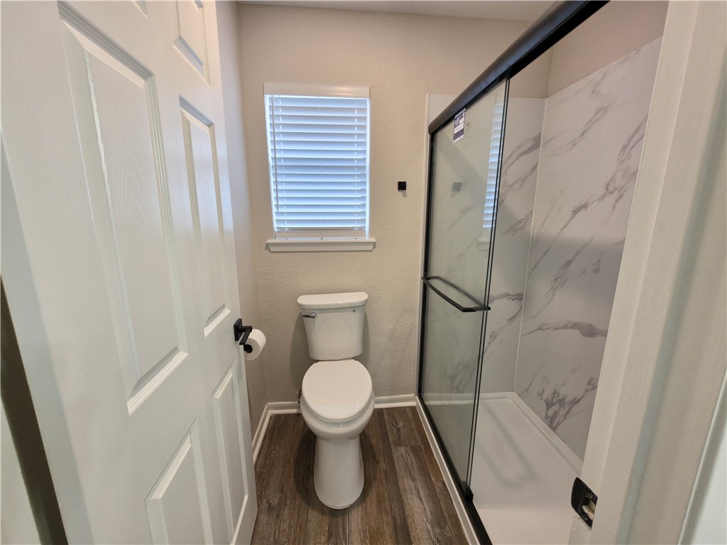 4961 Shadowbend Dr Property Photo 19