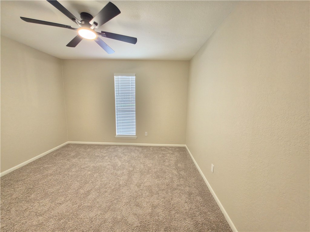 4961 Shadowbend Dr Property Photo 22