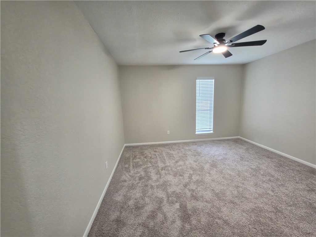 4961 Shadowbend Dr Property Photo 23