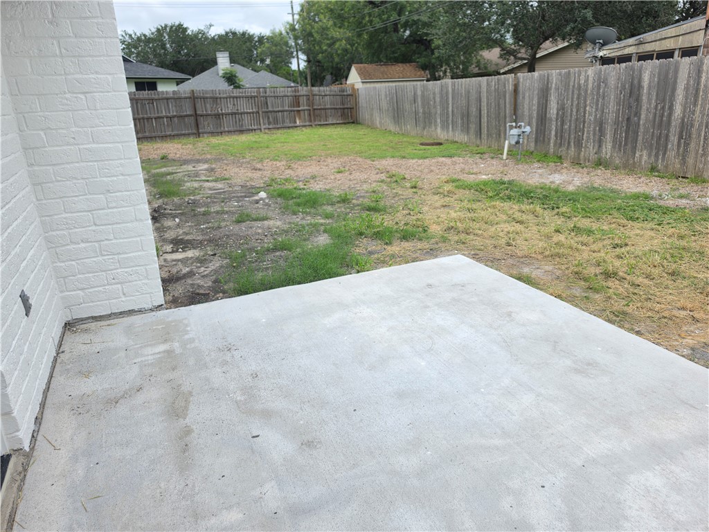 4961 Shadowbend Dr Property Photo 26