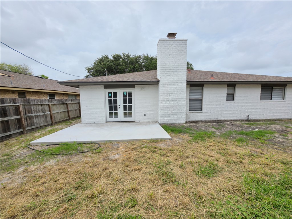 4961 Shadowbend Dr Property Photo 27