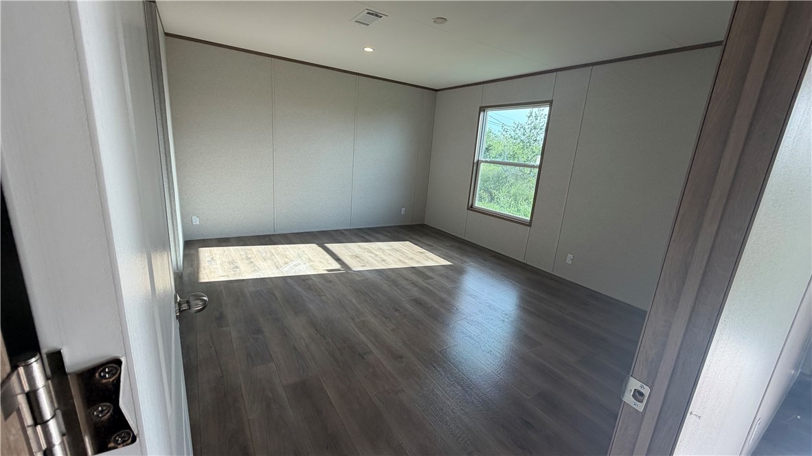 477751 Property Photo 9