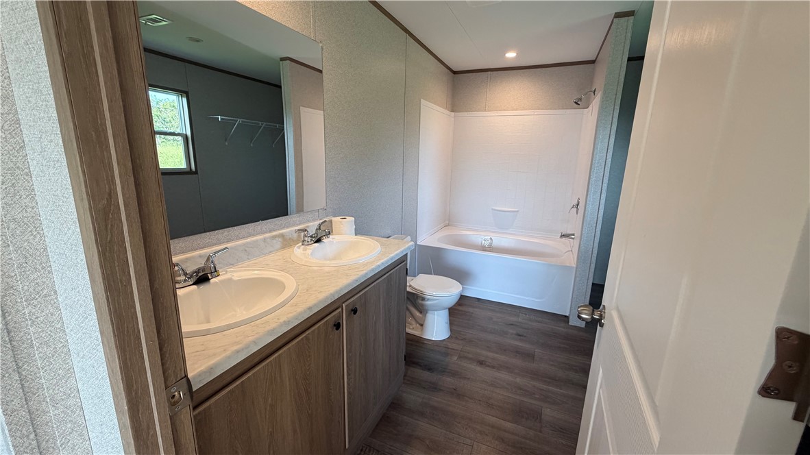 477751 Property Photo 11