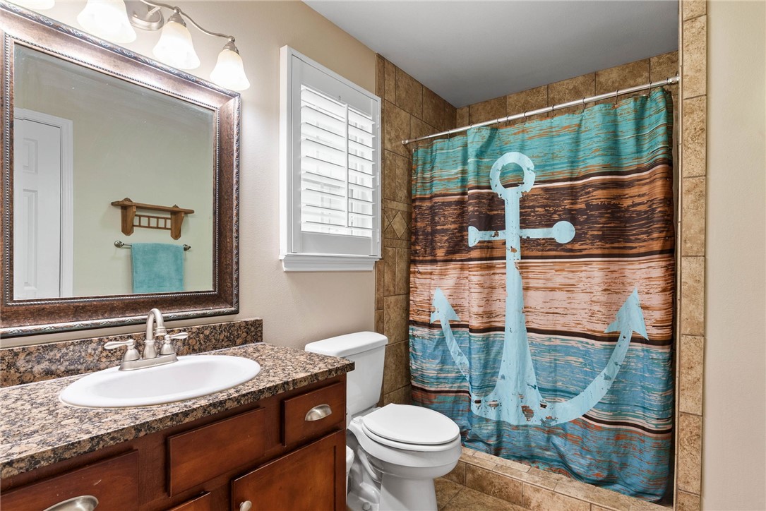 105 Pecan Harbor St Property Photo 12