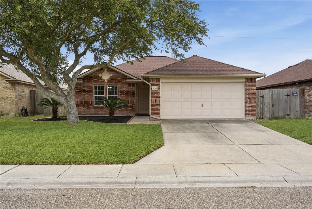 1511 Oak Landing Property Photo 1
