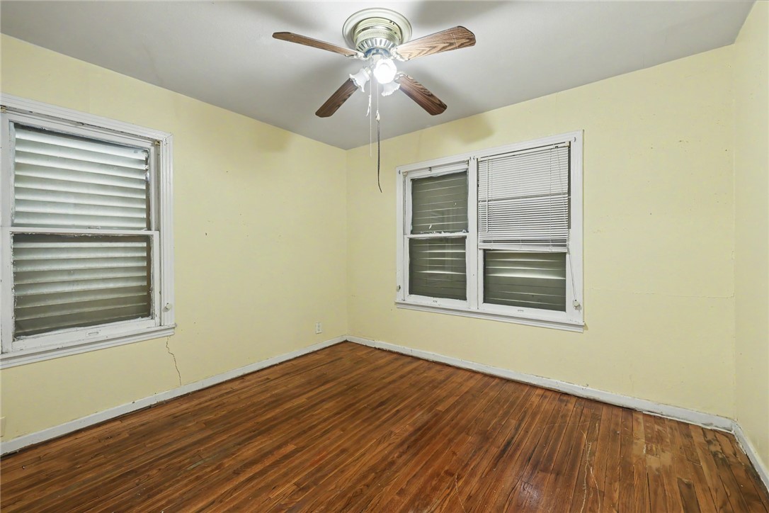 3926 Redwood St Property Photo 10