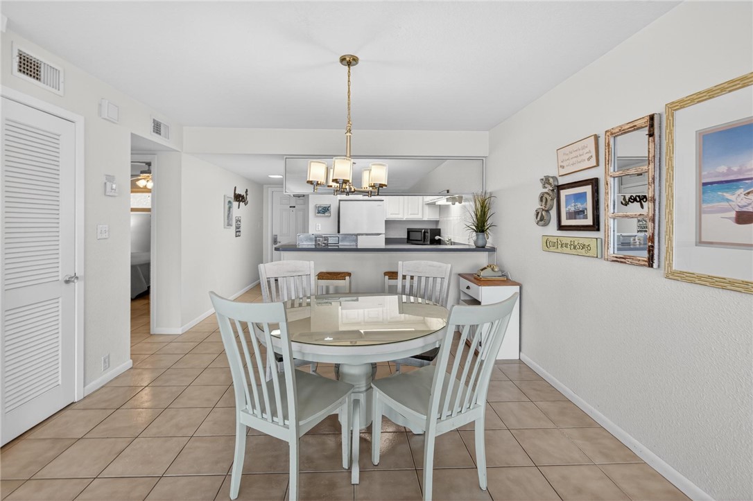 14810 Windward Dr 417 Property Photo 17