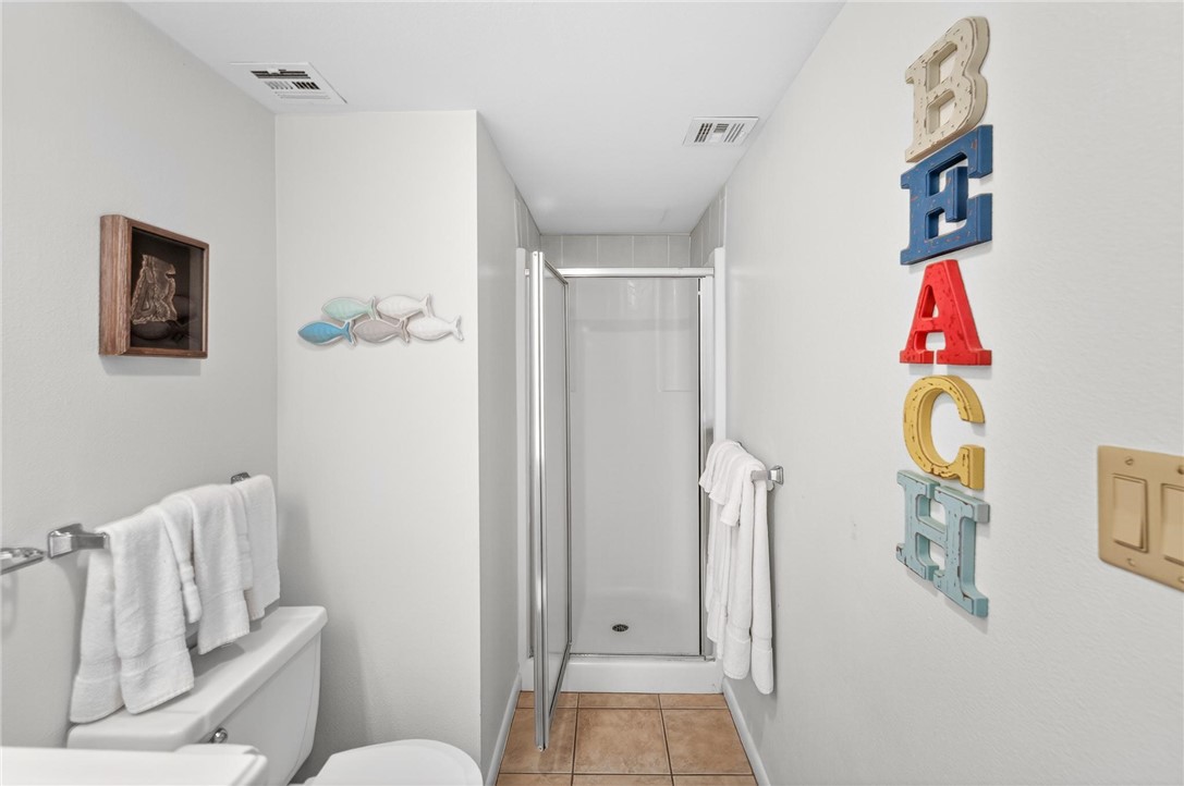 14810 Windward Dr 417 Property Photo 27