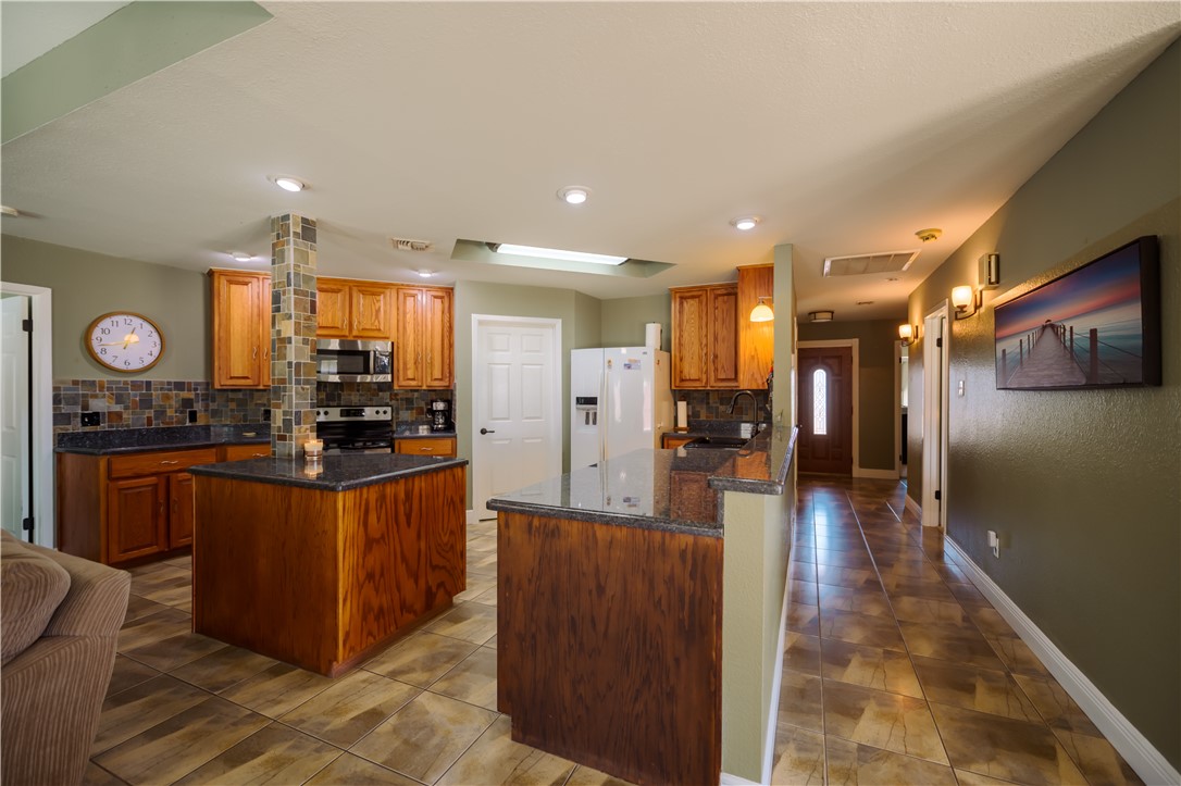 14965 Schooner Dr Property Photo 3