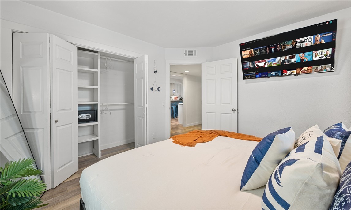 309 E. Pompano Property Photo 10