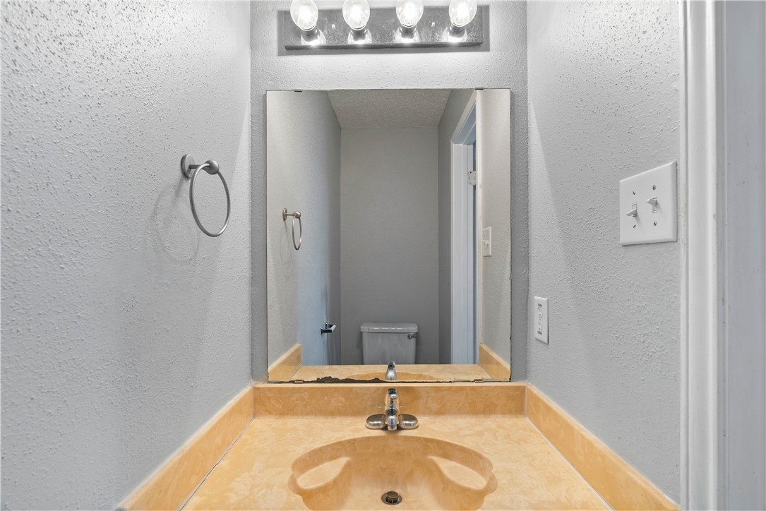 6702 Everhart W105 Property Photo 7