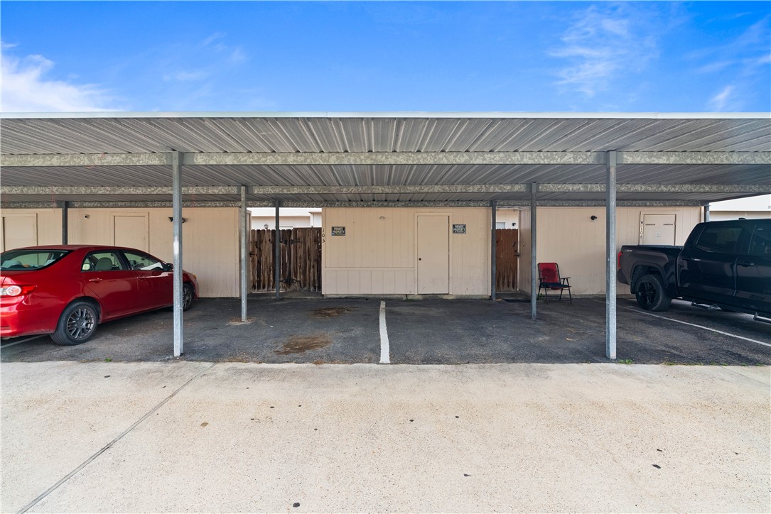 6702 Everhart W105 Property Photo 15