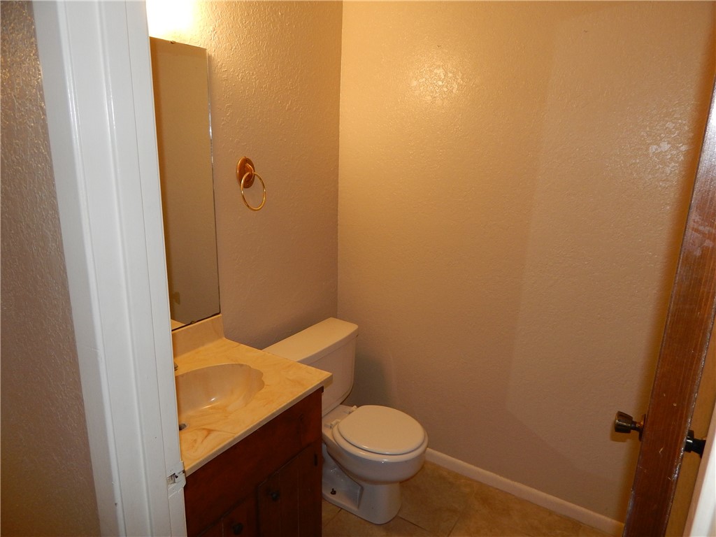 11617 Agua Dulce #b Property Photo 3