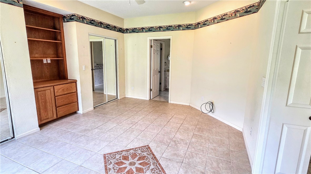409 Champions Dr Property Photo 35