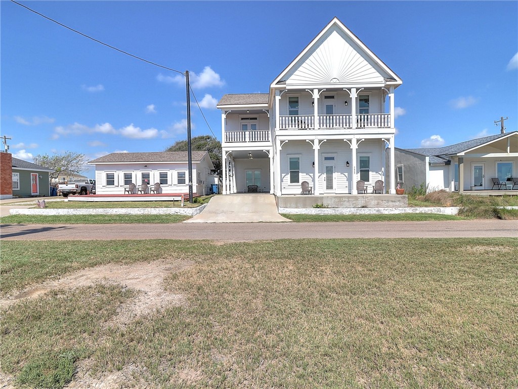 1615 Water St Property Photo 1