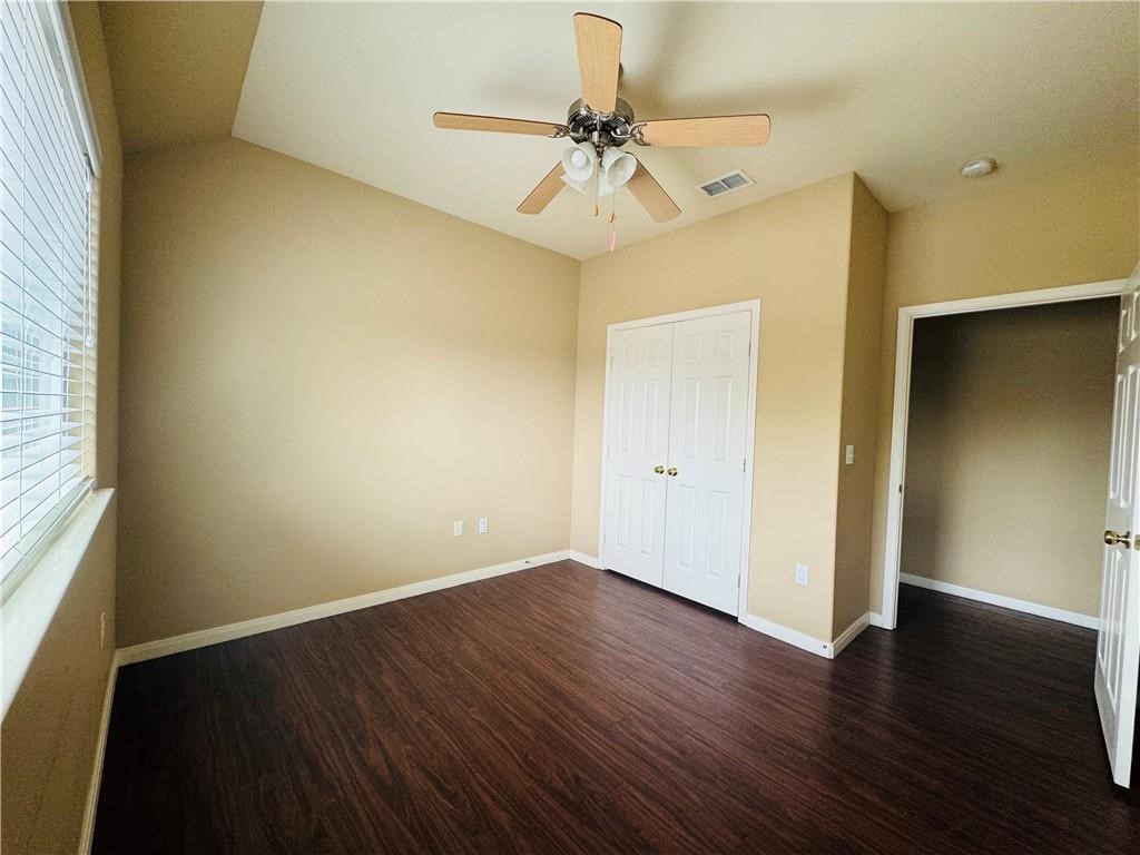 7541 Exeter Ct Property Photo 8