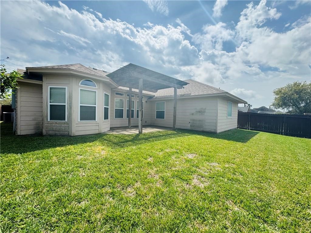 7541 Exeter Ct Property Photo 13