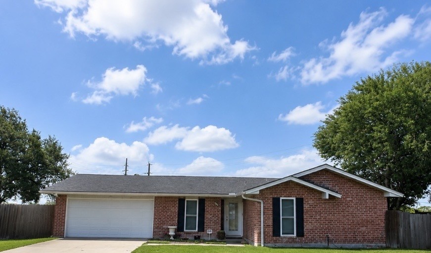 1706 Dawn Breeze Dr Property Photo 1