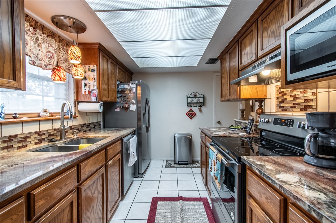 3629 Panama Dr Property Photo 10