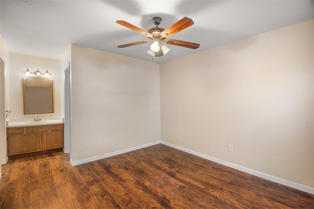 477891 Property Photo 19