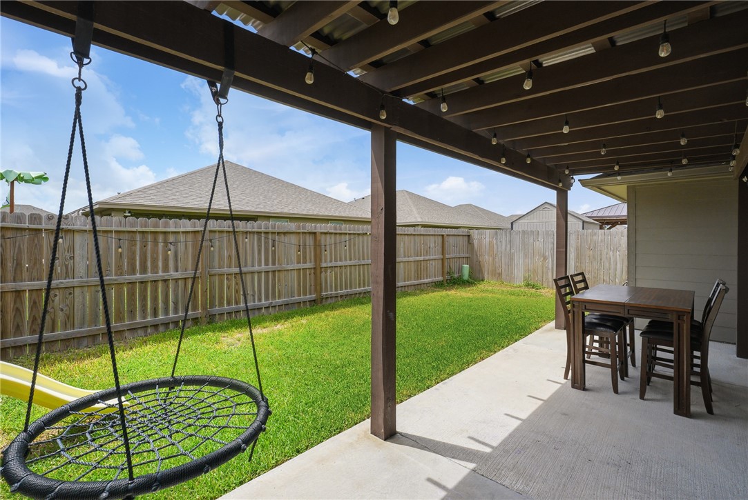 7526 Loyd Neal Dr Property Photo 25