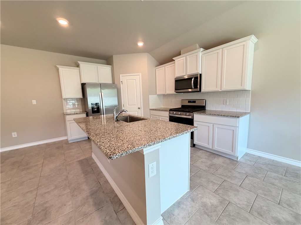 2243 Medusa Dr Property Photo 6