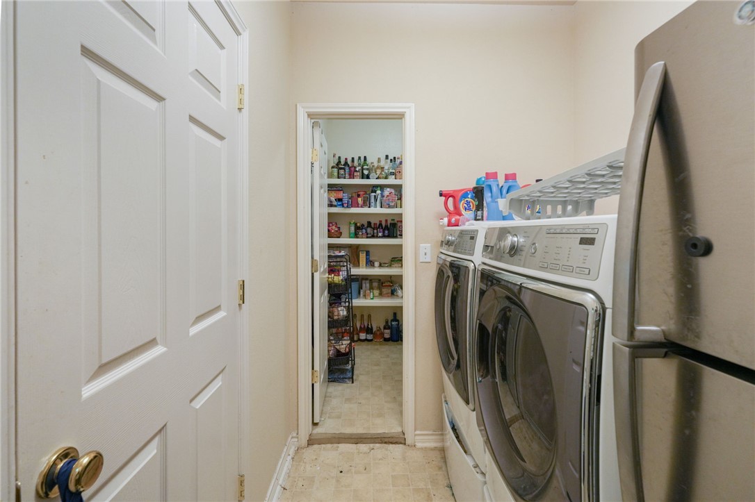6726 Dungeoness Dr Property Photo 14