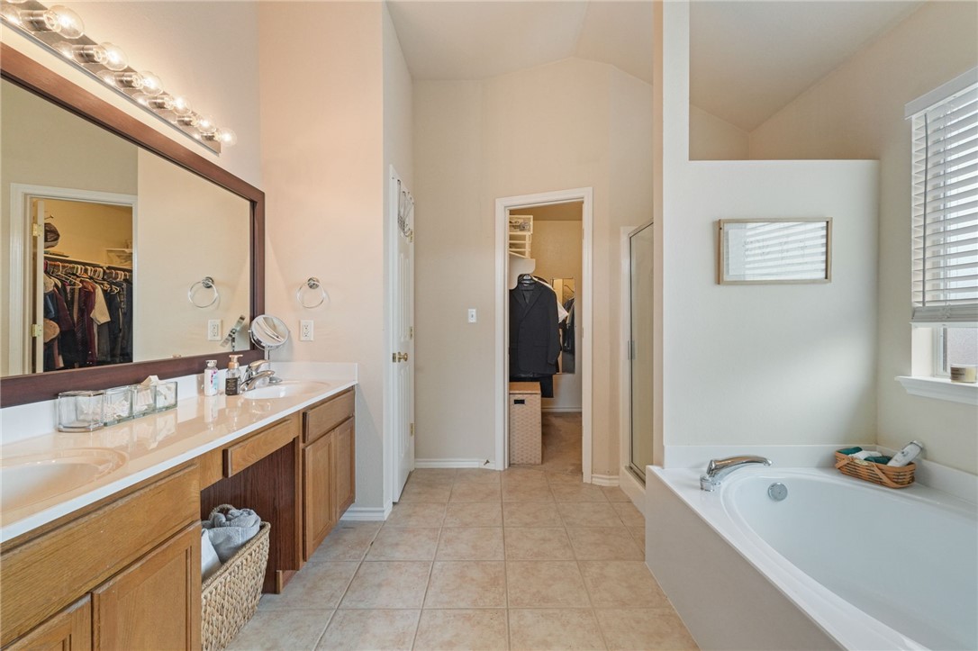 6726 Dungeoness Dr Property Photo 23